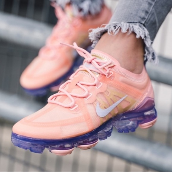 Nike Air VaporMax Running Shoes - Picture 5 of 5